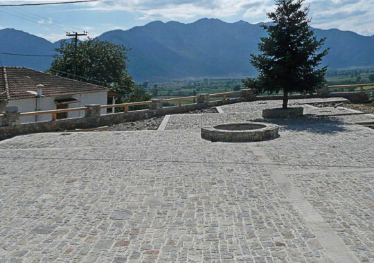 St. Nicolas Church & Public Square, Feneos